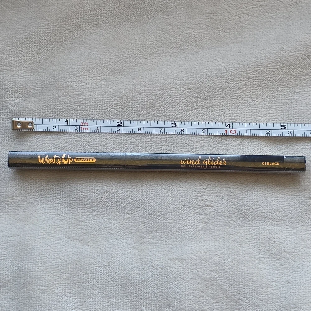 😍WHATS UP BEAUTY Wind Glider Gel Eyeliner Pencil